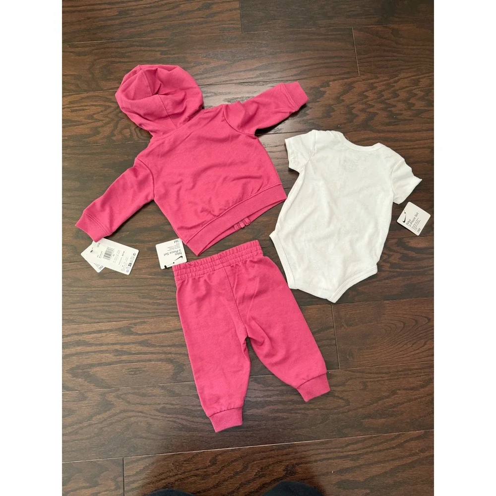 Nike 3-Piece Set Baby Girls 3M Sweet Beet Pink Hoodie Pants Bodysuit 56L940-ADZ
